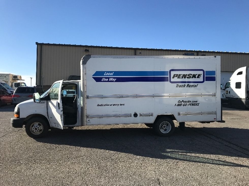 Light Duty Box Truck-Light and Medium Duty Trucks-GMC-2021-Savana G33903-Lincoln-NE-97,544\n\t\tmiles-$ 29,750 - Image 4