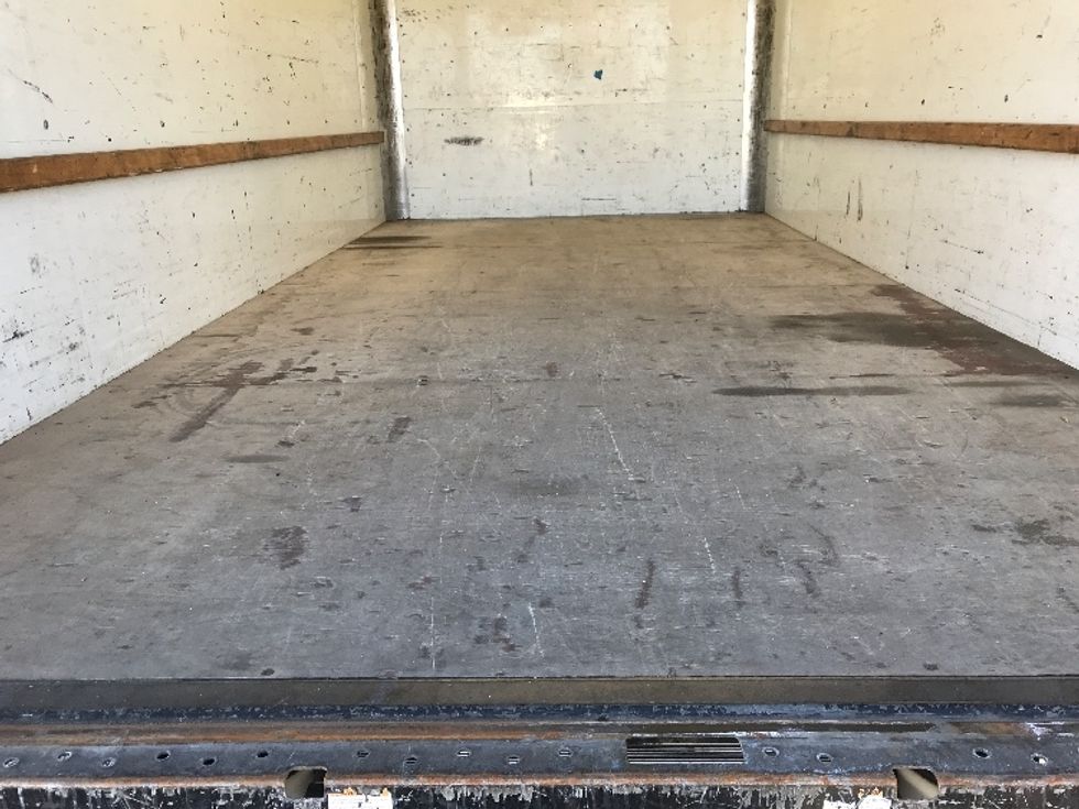 Light Duty Box Truck-Light and Medium Duty Trucks-GMC-2021-Savana G33903-Lincoln-NE-97,544\n\t\tmiles-$ 29,750 - Image 8