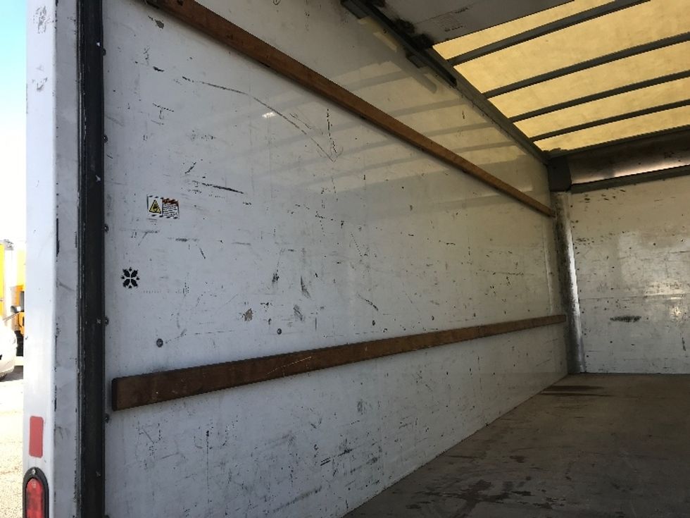 Light Duty Box Truck-Light and Medium Duty Trucks-GMC-2021-Savana G33903-Lincoln-NE-97,544\n\t\tmiles-$ 29,750 - Image 9