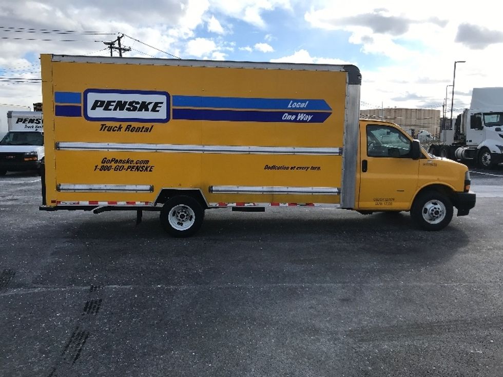 Light Duty Box Truck-Light and Medium Duty Trucks-GMC-2021-Savana G33903-Linden-NJ-102,140\n\t\tmiles-$ 25,500 - Image 15