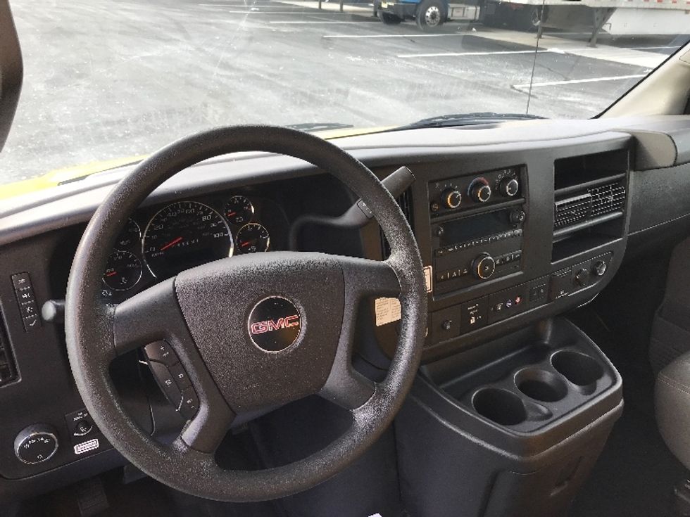 Light Duty Box Truck-Light and Medium Duty Trucks-GMC-2021-Savana G33903-Linden-NJ-102,140\n\t\tmiles-$ 25,500 - Image 18