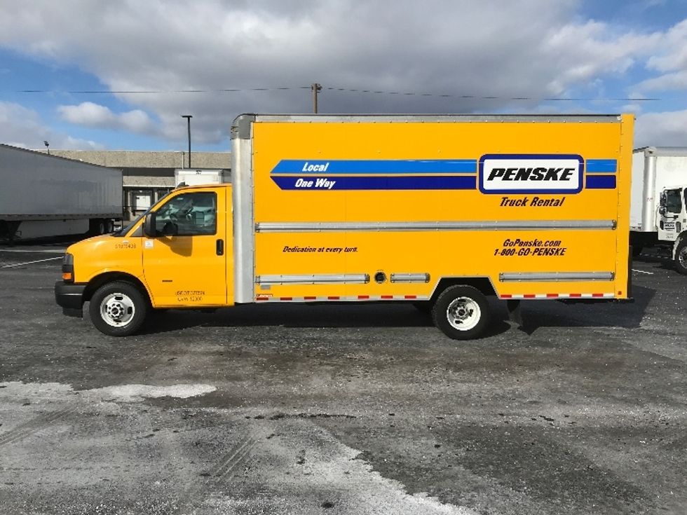 Light Duty Box Truck-Light and Medium Duty Trucks-GMC-2021-Savana G33903-Linden-NJ-102,140\n\t\tmiles-$ 25,500 - Image 4