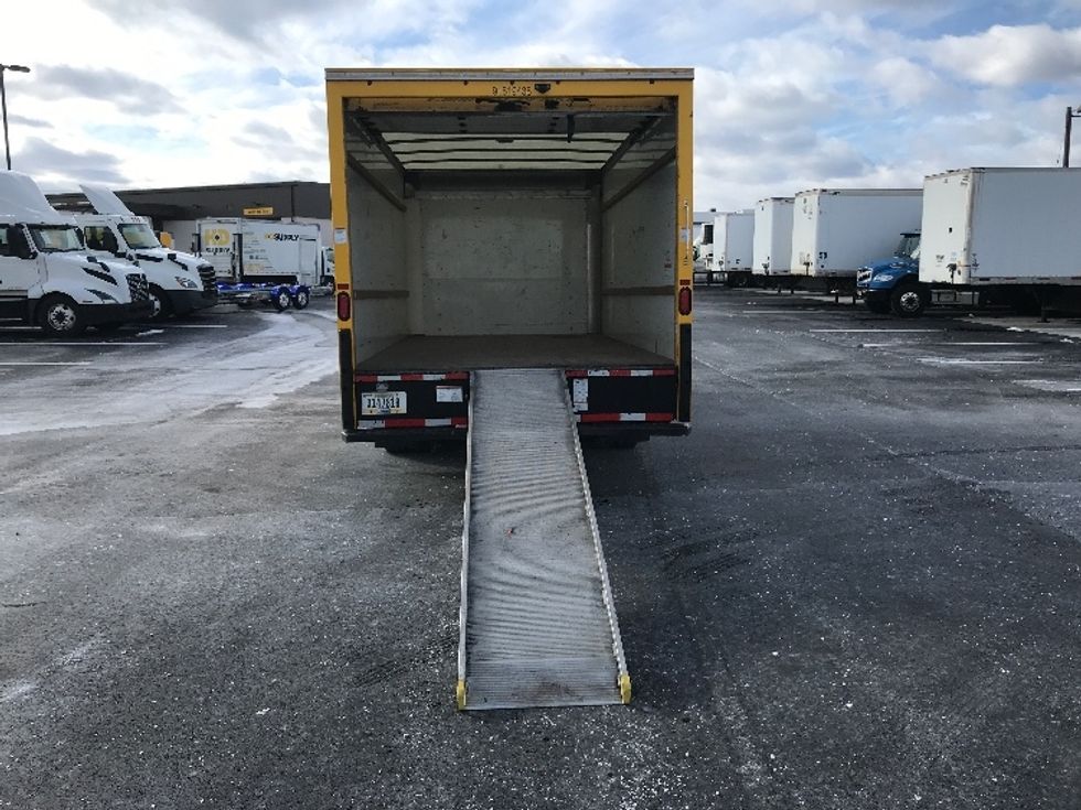 Light Duty Box Truck-Light and Medium Duty Trucks-GMC-2021-Savana G33903-Linden-NJ-102,140\n\t\tmiles-$ 25,500 - Image 9