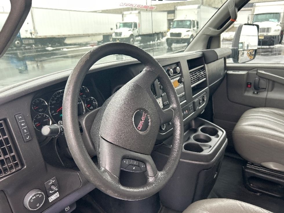 Light Duty Box Truck-Light and Medium Duty Trucks-GMC-2021-Savana G33903-Linden-NJ-104,279\n\t\tmiles-$ 28,000 - Image 16