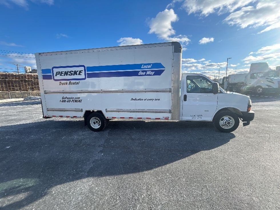 Light Duty Box Truck-Light and Medium Duty Trucks-GMC-2021-Savana G33903-Linden-NJ-95,101\n\t\tmiles-$ 29,000 - Image 15