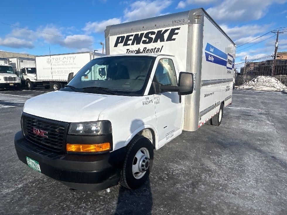 Light Duty Box Truck-Light and Medium Duty Trucks-GMC-2021-Savana G33903-Linden-NJ-95,101\n\t\tmiles-$ 29,000 - Image 3
