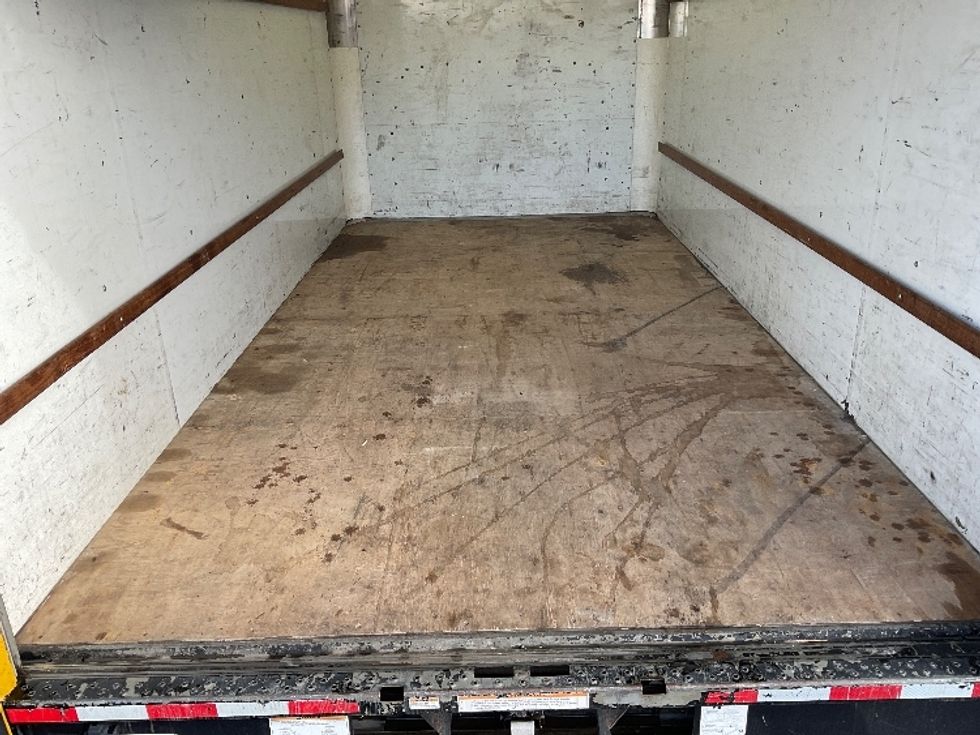 Light Duty Box Truck-Light and Medium Duty Trucks-GMC-2021-Savana G33903-Lindon-UT-90,373\n\t\tmiles-$ 29,000 - Image 10