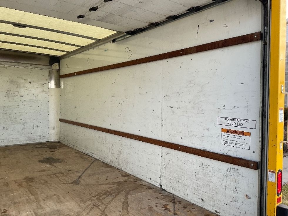 Light Duty Box Truck-Light and Medium Duty Trucks-GMC-2021-Savana G33903-Lindon-UT-90,373\n\t\tmiles-$ 29,000 - Image 12