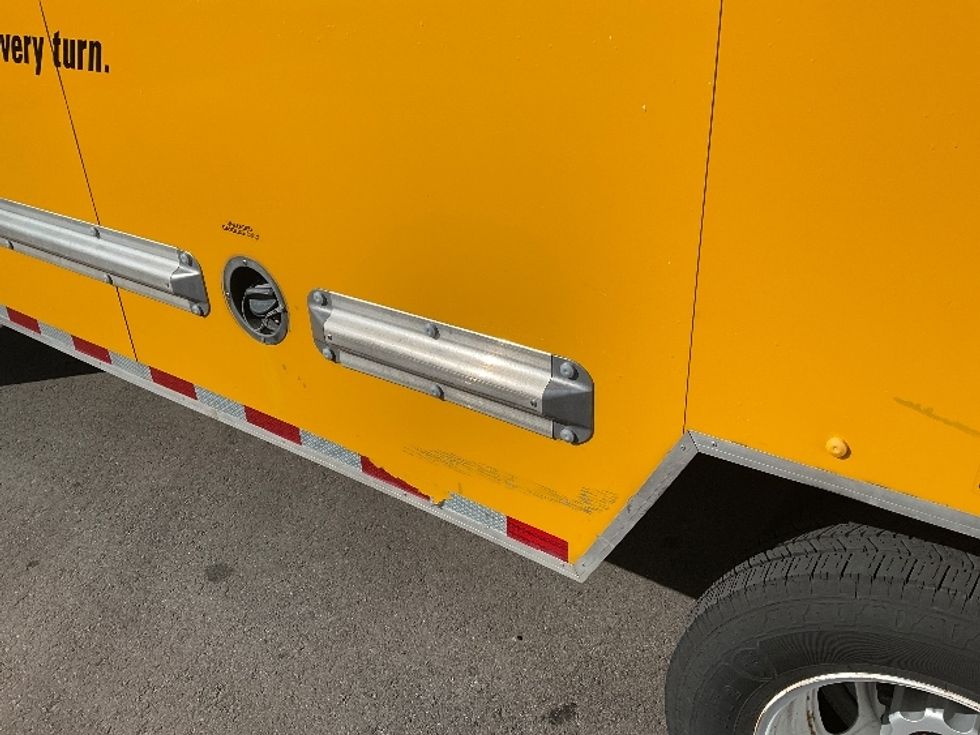Light Duty Box Truck-Light and Medium Duty Trucks-GMC-2021-Savana G33903-Lindon-UT-90,373\n\t\tmiles-$ 29,000 - Image 26