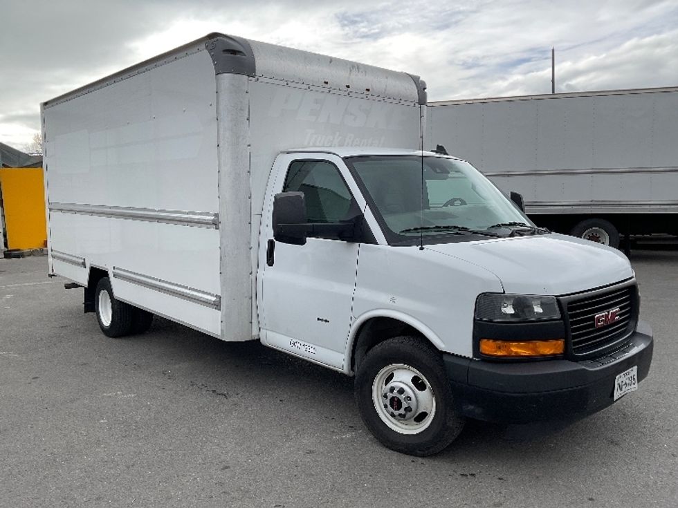 Light Duty Box Truck-Light and Medium Duty Trucks-GMC-2021-Savana G33903-Lindon-UT-91,285\n\t\tmiles-$ 32,000 - Image 1