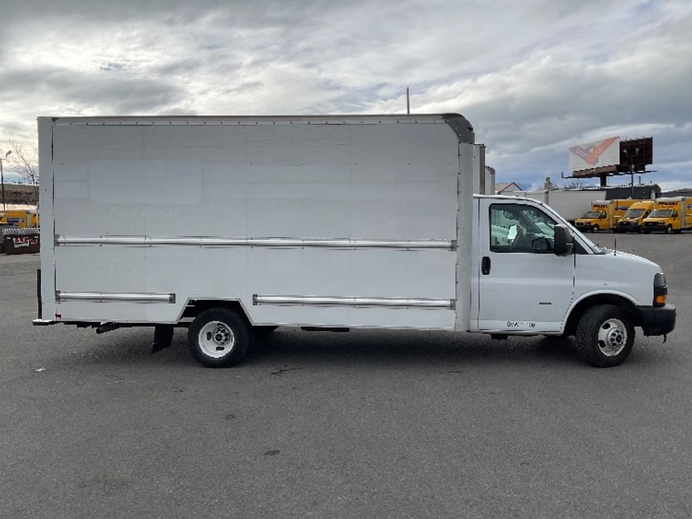 Light Duty Box Truck-Light and Medium Duty Trucks-GMC-2021-Savana G33903-Lindon-UT-91,285\n\t\tmiles-$ 32,000 - Image 15