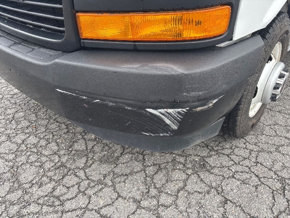 Light Duty Box Truck-Light and Medium Duty Trucks-GMC-2021-Savana G33903-Little Rock-AR-110,332\n\t\tmiles-$ 28,000 - Image 25