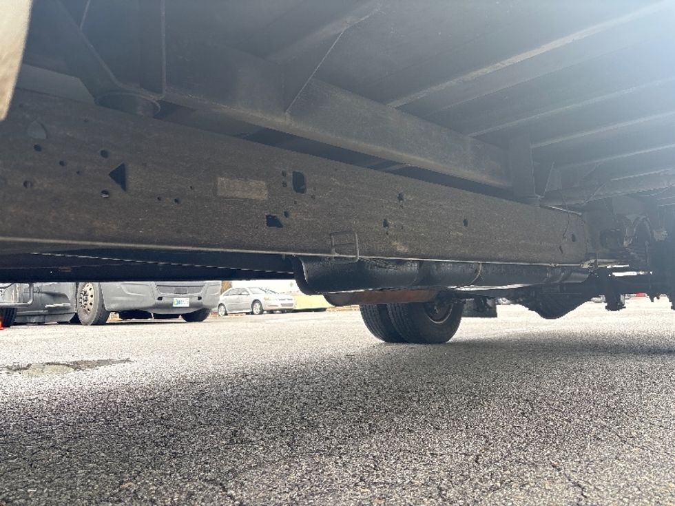 Light Duty Box Truck-Light and Medium Duty Trucks-GMC-2021-Savana G33903-Little Rock-AR-110,332\n\t\tmiles-$ 28,000 - Image 5