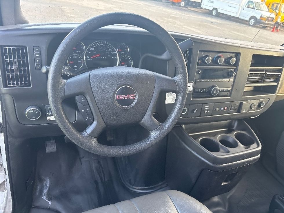 Light Duty Box Truck-Light and Medium Duty Trucks-GMC-2021-Savana G33903-Little Rock-AR-120,781\n\t\tmiles-$ 26,750 - Image 18