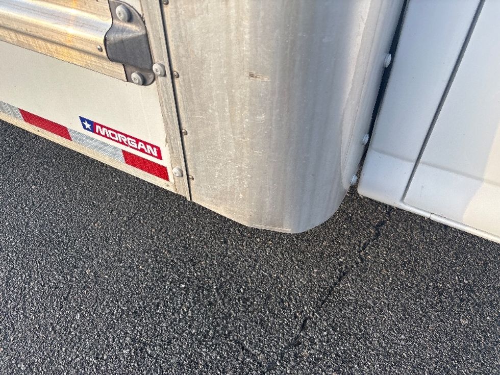 Light Duty Box Truck-Light and Medium Duty Trucks-GMC-2021-Savana G33903-Little Rock-AR-120,781\n\t\tmiles-$ 26,750 - Image 26