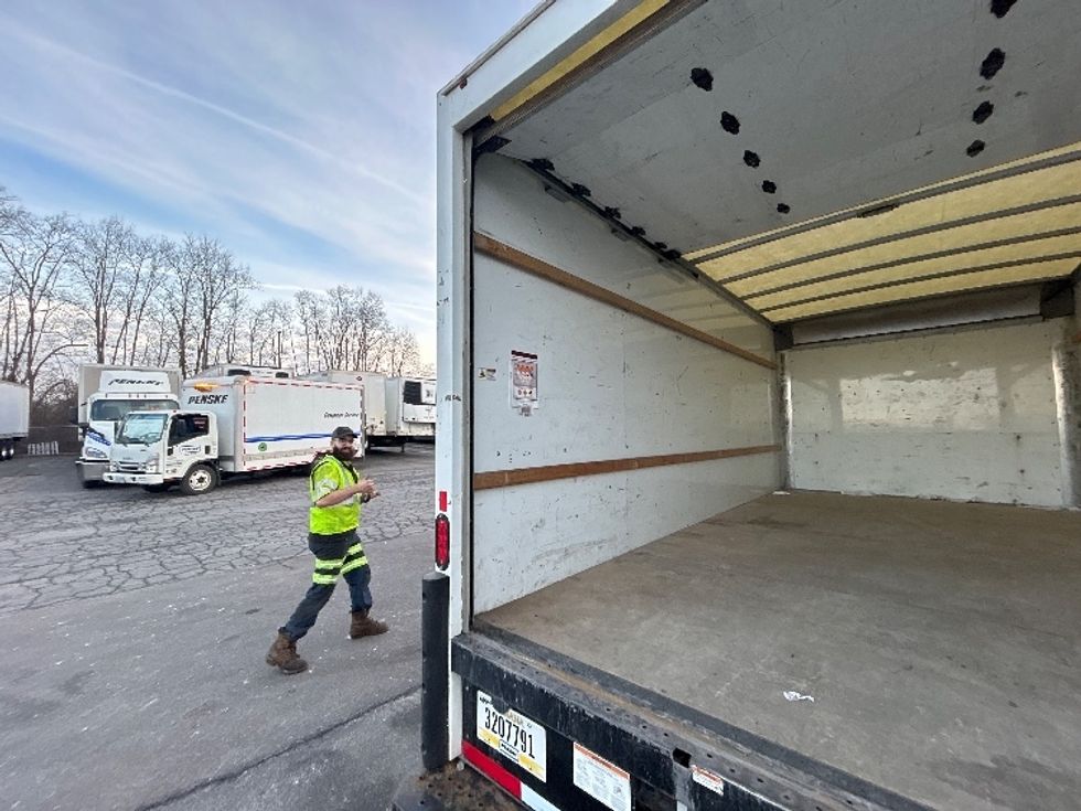 Light Duty Box Truck-Light and Medium Duty Trucks-GMC-2021-Savana G33903-Liverpool-NY-100,345\n\t\tmiles-$ 27,750 - Image 10