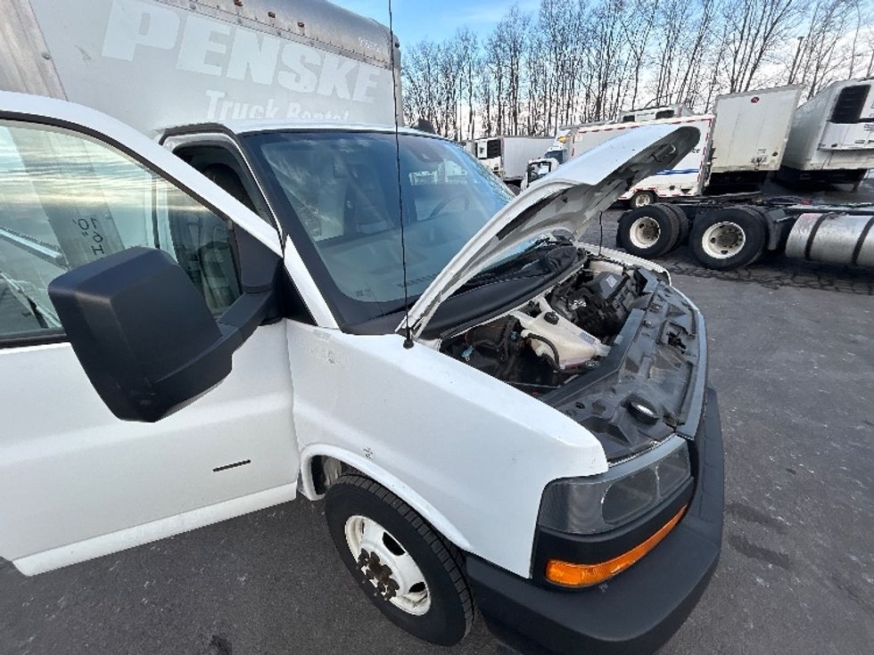 Light Duty Box Truck-Light and Medium Duty Trucks-GMC-2021-Savana G33903-Liverpool-NY-100,345\n\t\tmiles-$ 27,750 - Image 22