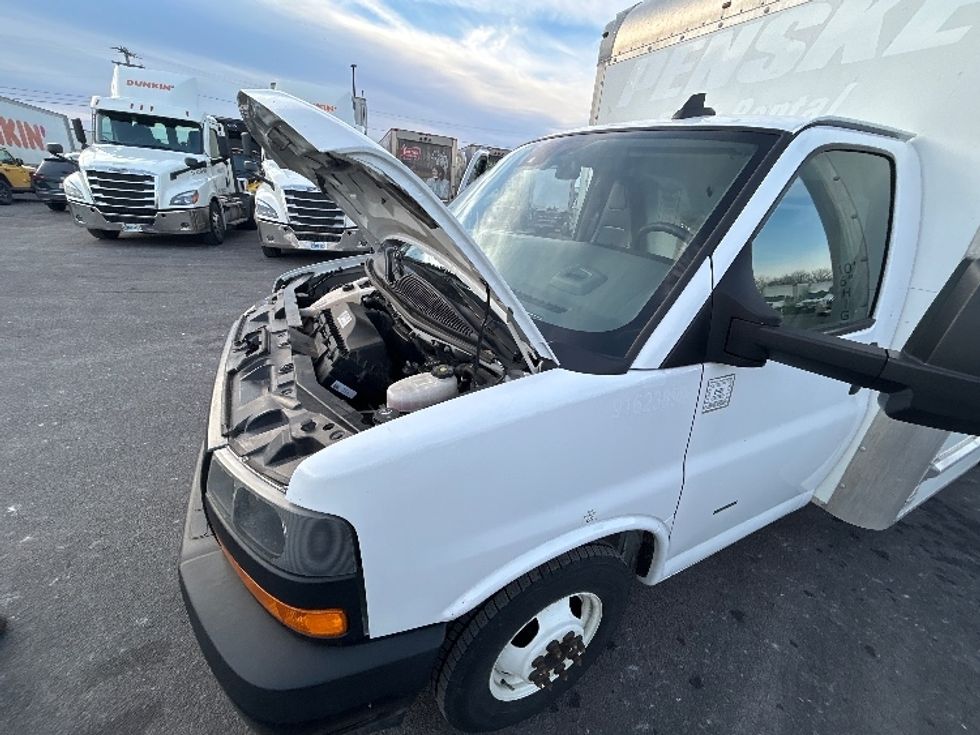 Light Duty Box Truck-Light and Medium Duty Trucks-GMC-2021-Savana G33903-Liverpool-NY-100,345\n\t\tmiles-$ 27,750 - Image 23