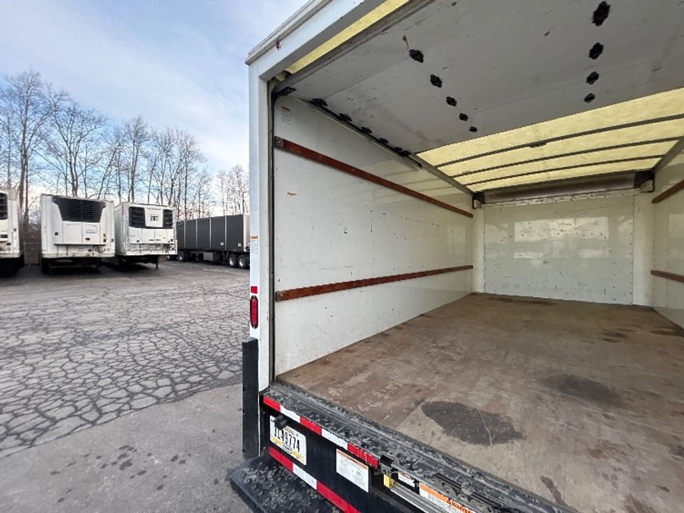 Light Duty Box Truck-Light and Medium Duty Trucks-GMC-2021-Savana G33903-Liverpool-NY-103,647\n\t\tmiles-$ 27,250 - Image 10