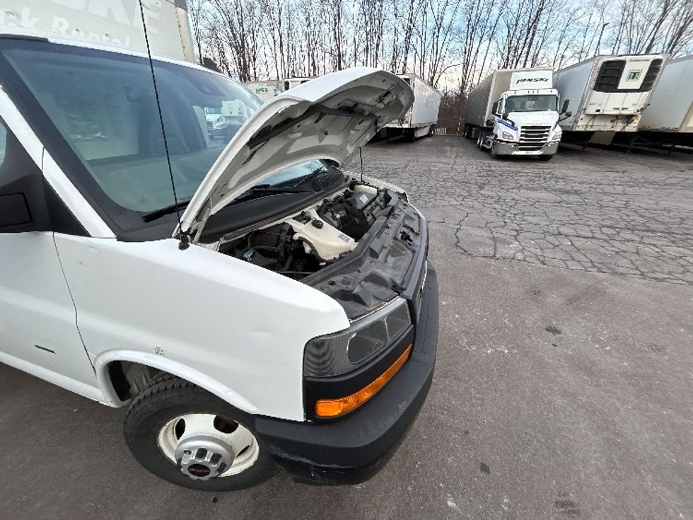 Light Duty Box Truck-Light and Medium Duty Trucks-GMC-2021-Savana G33903-Liverpool-NY-103,647\n\t\tmiles-$ 27,250 - Image 22