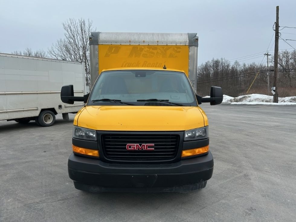 Light Duty Box Truck-Light and Medium Duty Trucks-GMC-2021-Savana G33903-Liverpool-NY-86,924\n\t\tmiles-$ 28,500 - Image 2