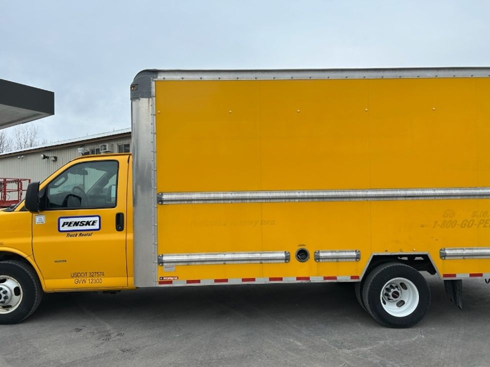 Light Duty Box Truck-Light and Medium Duty Trucks-GMC-2021-Savana G33903-Liverpool-NY-86,924\n\t\tmiles-$ 28,500 - Image 4