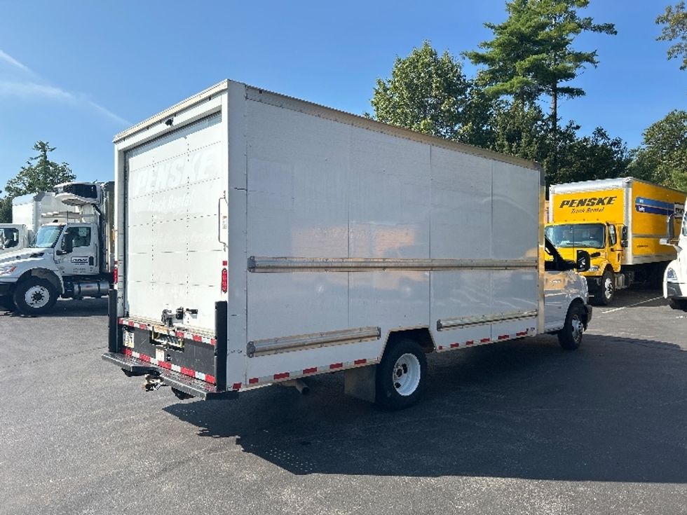 Light Duty Box Truck-Light and Medium Duty Trucks-GMC-2021-Savana G33903-Londonderry-NH-107,671\n\t\tmiles-$ 26,000 - Image 13