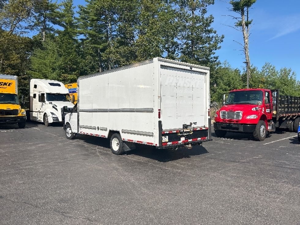 Light Duty Box Truck-Light and Medium Duty Trucks-GMC-2021-Savana G33903-Londonderry-NH-107,671\n\t\tmiles-$ 26,000 - Image 6