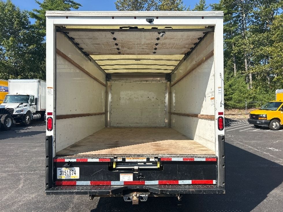 Light Duty Box Truck-Light and Medium Duty Trucks-GMC-2021-Savana G33903-Londonderry-NH-107,671\n\t\tmiles-$ 26,000 - Image 8