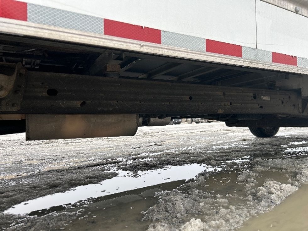 Light Duty Box Truck-Light and Medium Duty Trucks-GMC-2021-Savana G33903-Londonderry-NH-115,579\n\t\tmiles-$ 26,000 - Image 14
