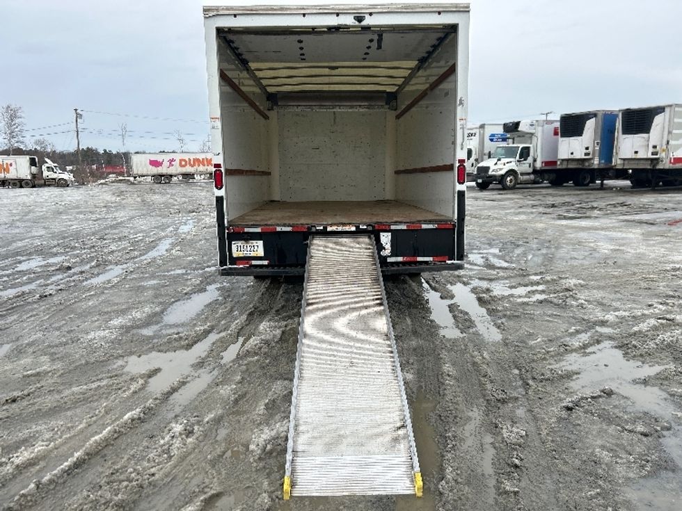 Light Duty Box Truck-Light and Medium Duty Trucks-GMC-2021-Savana G33903-Londonderry-NH-115,579\n\t\tmiles-$ 26,000 - Image 9