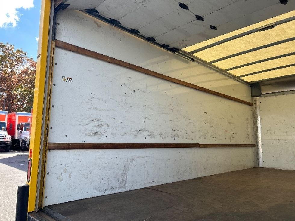 Light Duty Box Truck-Light and Medium Duty Trucks-GMC-2021-Savana G33903-Londonderry-NH-121,119\n\t\tmiles-$ 22,750 - Image 11
