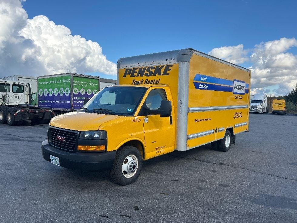 Light Duty Box Truck-Light and Medium Duty Trucks-GMC-2021-Savana G33903-Londonderry-NH-121,119\n\t\tmiles-$ 22,750 - Image 3