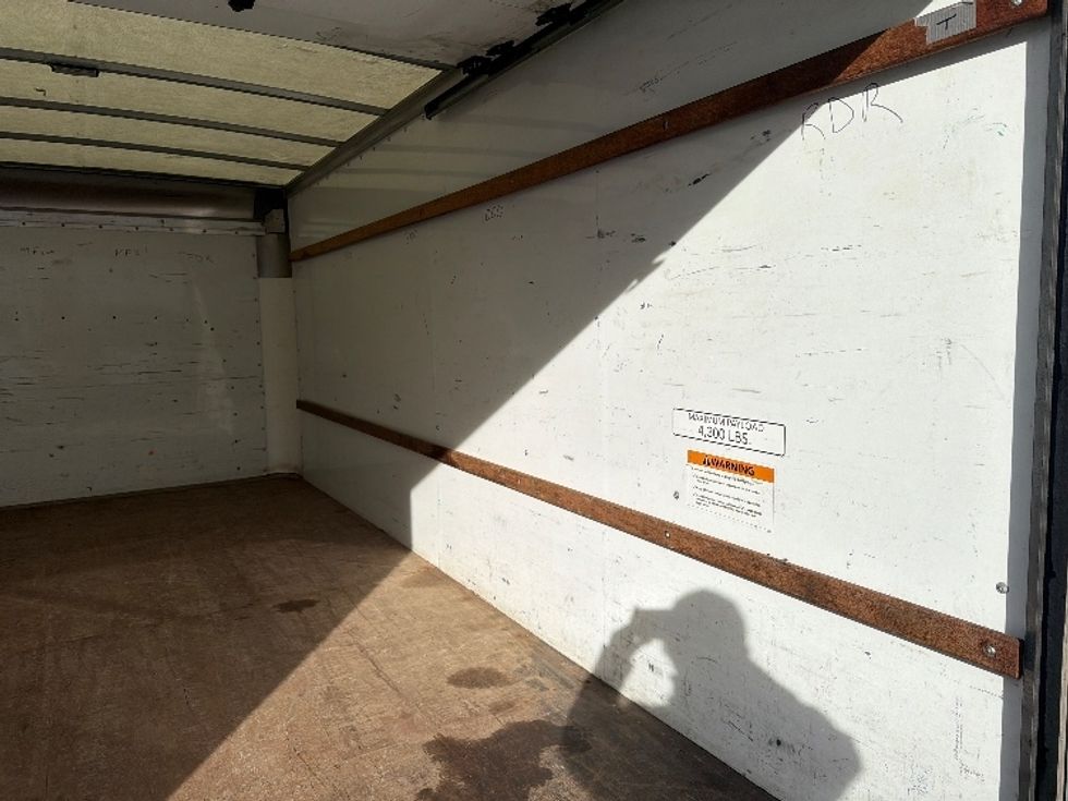 Light Duty Box Truck-Light and Medium Duty Trucks-GMC-2021-Savana G33903-Londonderry-NH-87,122\n\t\tmiles-$ 29,000 - Image 12