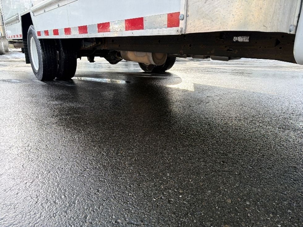 Light Duty Box Truck-Light and Medium Duty Trucks-GMC-2021-Savana G33903-Londonderry-NH-87,122\n\t\tmiles-$ 29,000 - Image 14