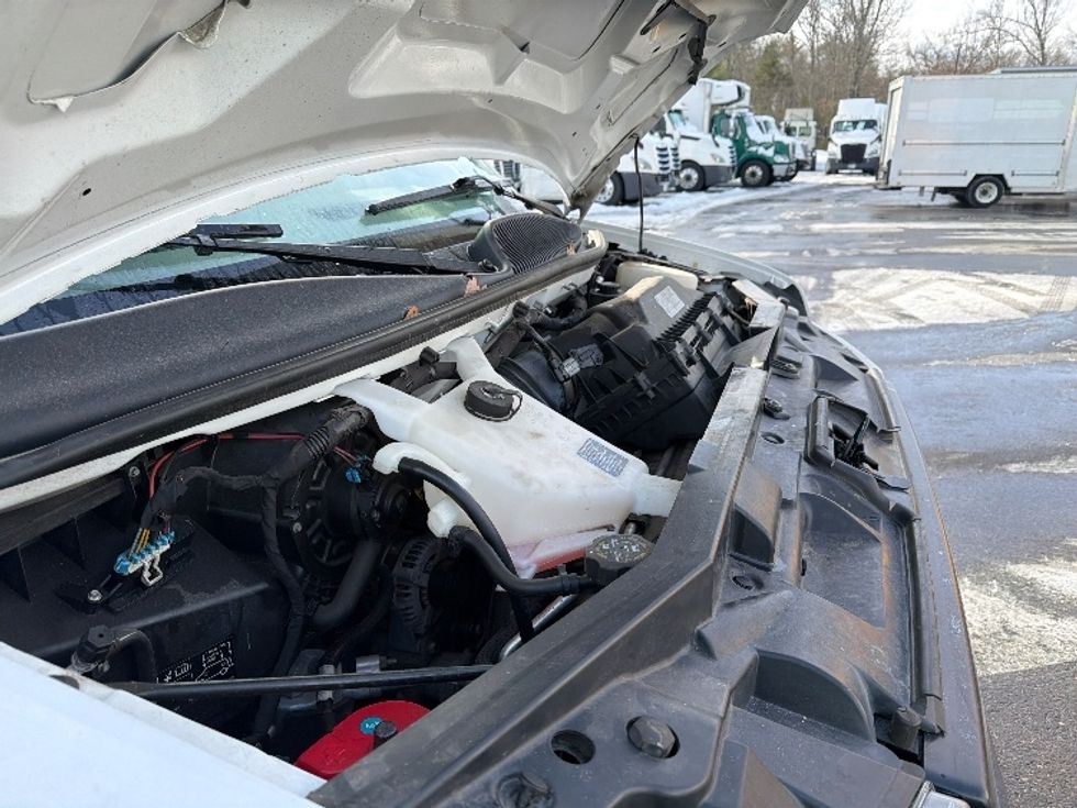 Light Duty Box Truck-Light and Medium Duty Trucks-GMC-2021-Savana G33903-Londonderry-NH-87,122\n\t\tmiles-$ 29,000 - Image 23