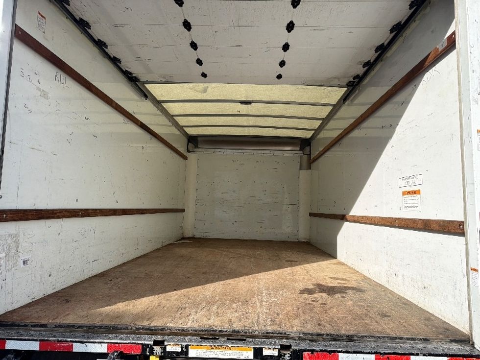 Light Duty Box Truck-Light and Medium Duty Trucks-GMC-2021-Savana G33903-Londonderry-NH-87,122\n\t\tmiles-$ 29,000 - Image 8