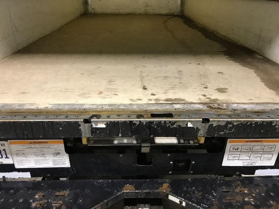 Light Duty Box Truck-Light and Medium Duty Trucks-GMC-2021-Savana G33903-Londonderry-NH-95,300\n\t\tmiles-$ 28,250 - Image 10