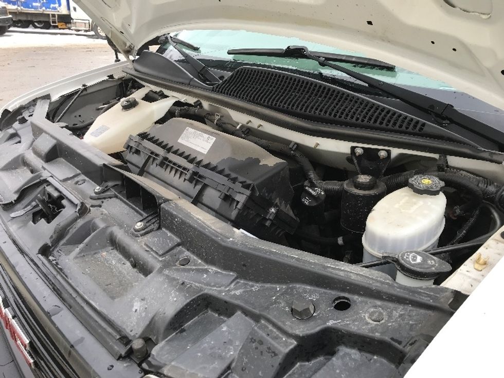 Light Duty Box Truck-Light and Medium Duty Trucks-GMC-2021-Savana G33903-Londonderry-NH-95,300\n\t\tmiles-$ 28,250 - Image 24