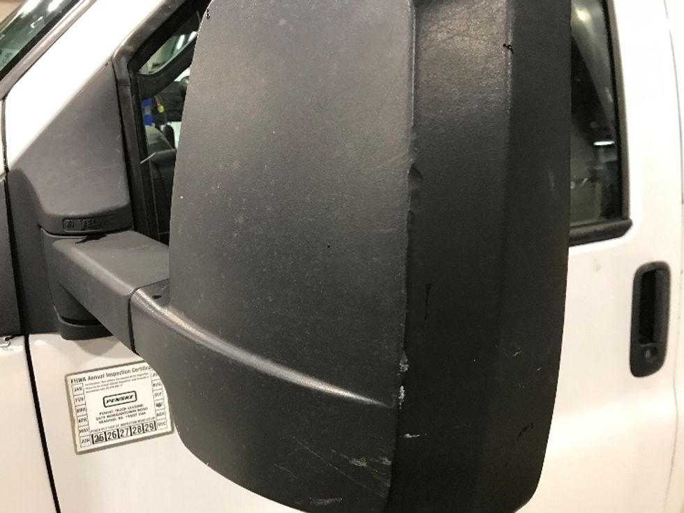 Light Duty Box Truck-Light and Medium Duty Trucks-GMC-2021-Savana G33903-Londonderry-NH-95,300\n\t\tmiles-$ 28,250 - Image 27