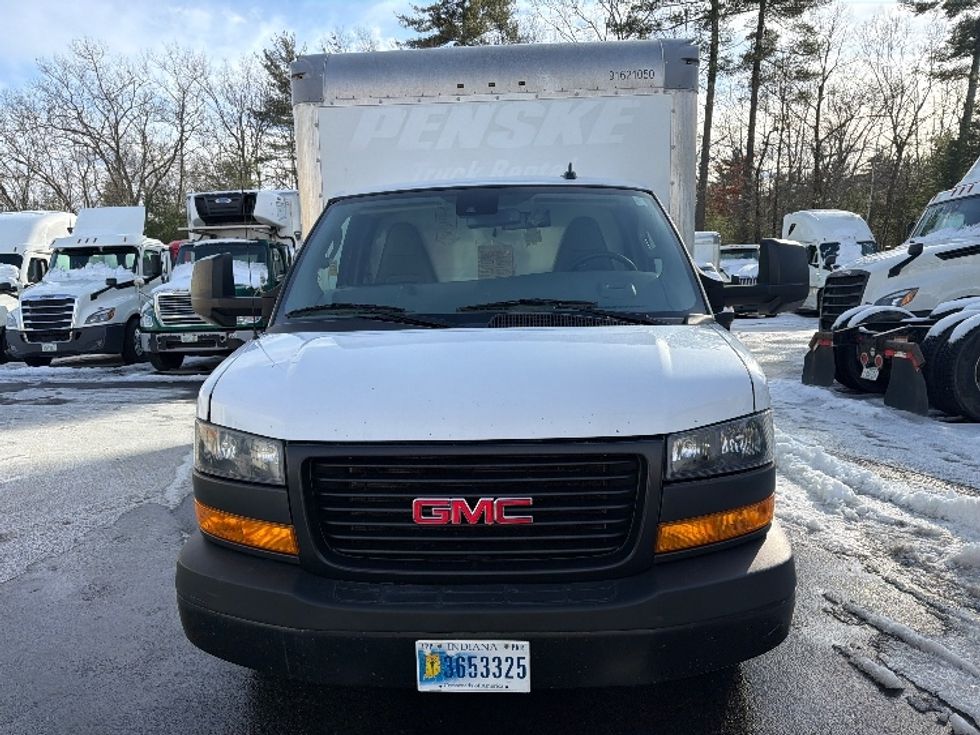 Light Duty Box Truck-Light and Medium Duty Trucks-GMC-2021-Savana G33903-Londonderry-NH-99,752\n\t\tmiles-$ 27,750 - Image 2