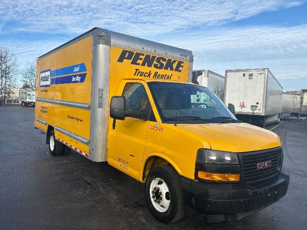 Light Duty Box Truck-Light and Medium Duty Trucks-GMC-2021-Savana G33903-Louisville-KY-104,256\n\t\tmiles-$ 25,000 - Image 1
