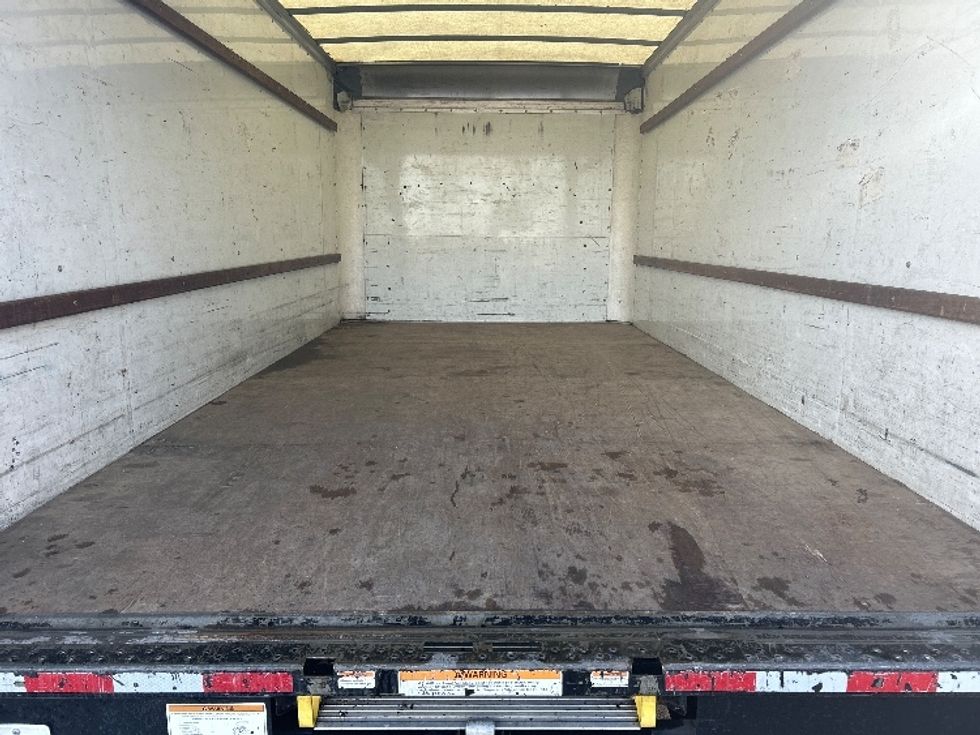 Light Duty Box Truck-Light and Medium Duty Trucks-GMC-2021-Savana G33903-Louisville-KY-104,256\n\t\tmiles-$ 25,000 - Image 10