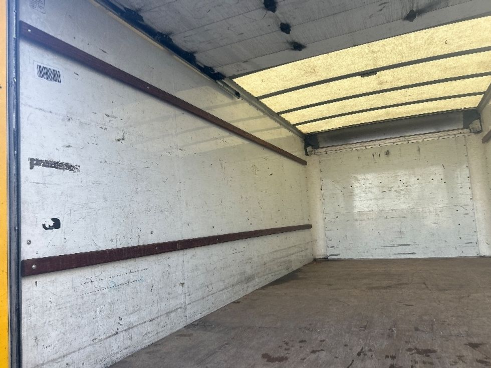 Light Duty Box Truck-Light and Medium Duty Trucks-GMC-2021-Savana G33903-Louisville-KY-104,256\n\t\tmiles-$ 25,000 - Image 11