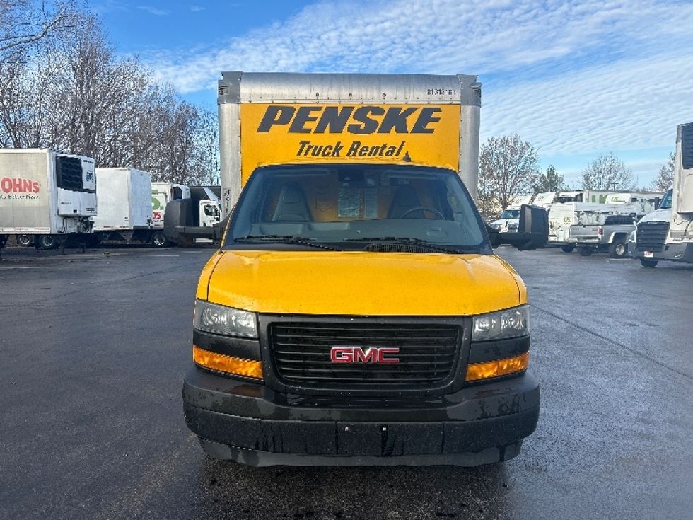 Light Duty Box Truck-Light and Medium Duty Trucks-GMC-2021-Savana G33903-Louisville-KY-104,256\n\t\tmiles-$ 25,000 - Image 2