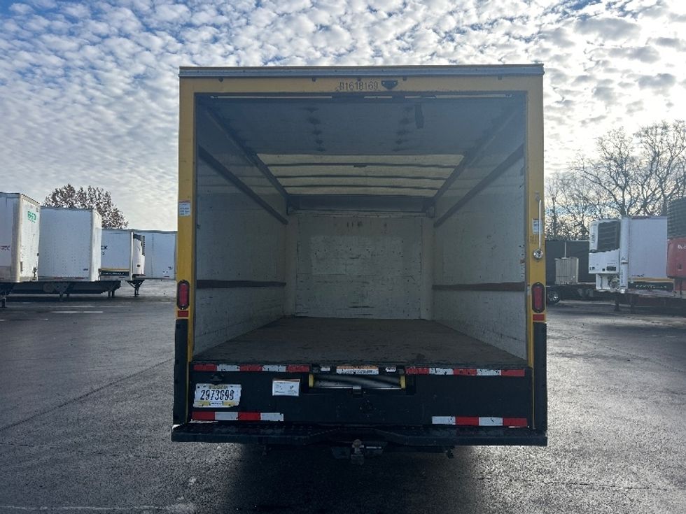 Light Duty Box Truck-Light and Medium Duty Trucks-GMC-2021-Savana G33903-Louisville-KY-104,256\n\t\tmiles-$ 25,000 - Image 8