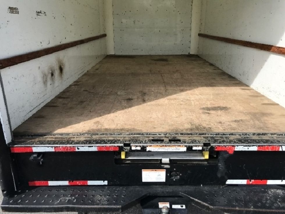 Light Duty Box Truck-Light and Medium Duty Trucks-GMC-2021-Savana G33903-Louisville-KY-104,508\n\t\tmiles-$ 28,500 - Image 9