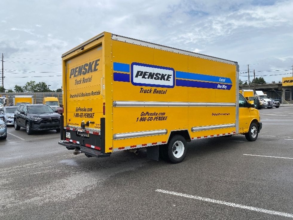 Light Duty Box Truck-Light and Medium Duty Trucks-GMC-2021-Savana G33903-Louisville-KY-106,061\n\t\tmiles-$ 22,500 - Image 12