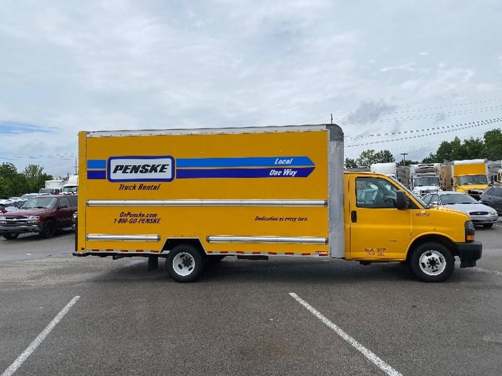 Light Duty Box Truck-Light and Medium Duty Trucks-GMC-2021-Savana G33903-Louisville-KY-106,061\n\t\tmiles-$ 22,500 - Image 14