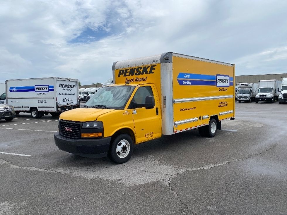 Light Duty Box Truck-Light and Medium Duty Trucks-GMC-2021-Savana G33903-Louisville-KY-106,061\n\t\tmiles-$ 22,500 - Image 3